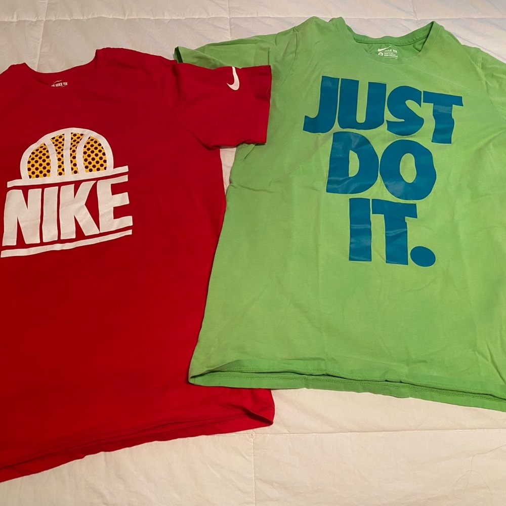 Nike Kids Red and Green Short Sleeve Tees